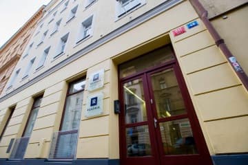 výroční logo RENOMIA