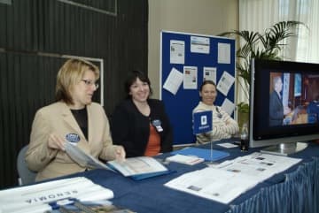 výroční logo RENOMIA